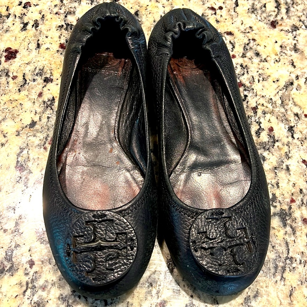 Size 7.5 Tory Burch black ballet flats.